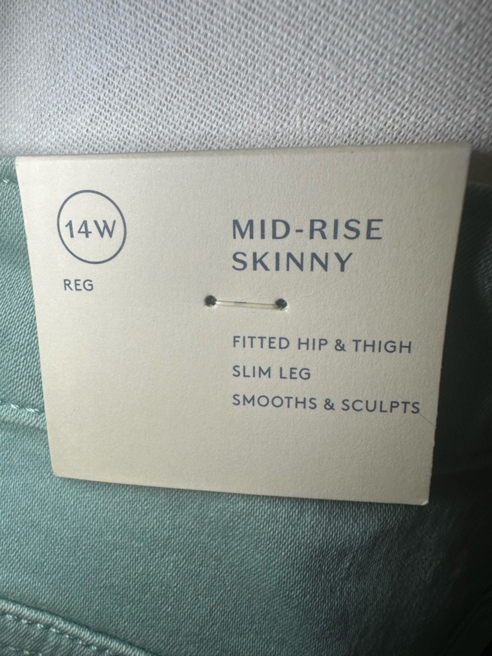 Universal Thread Mint Green Ankle Slim Jeans NWT - Picture 3 of 12